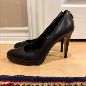 Michael Kors Black Stiletto Heels Sleek Design